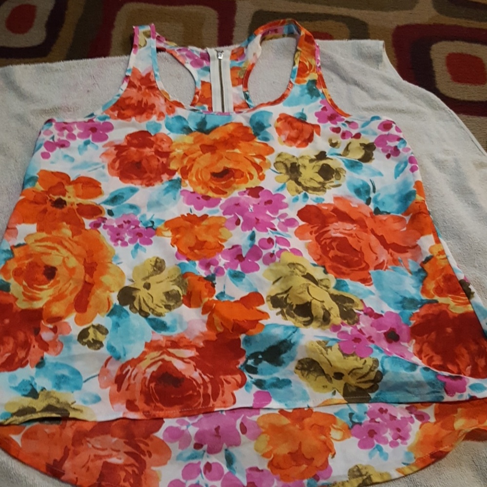 floral print top